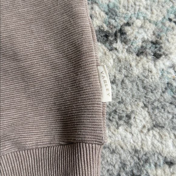 Varley Vine 1/2 Zip Pullover - Picture 8 of 11